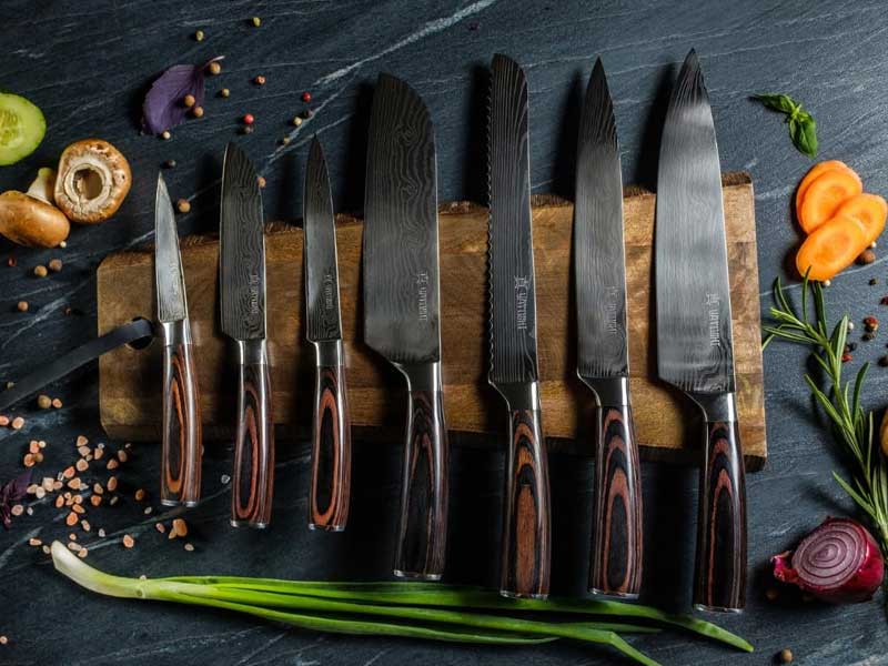 Yatoshi Professional Kitchen Knife Set Brings Order and Confidence to Cooking