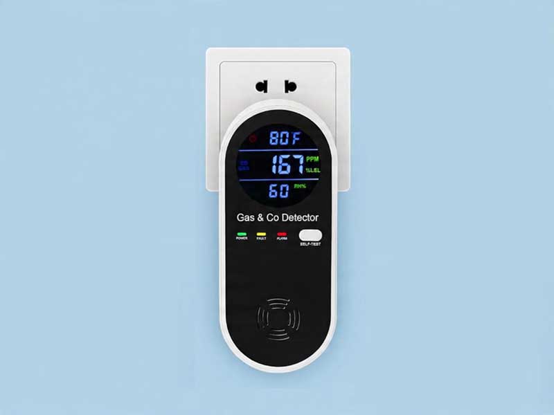 Seeing Hidden Risks Clearly with a Plug-In Gas and Carbon Monoxide Detector