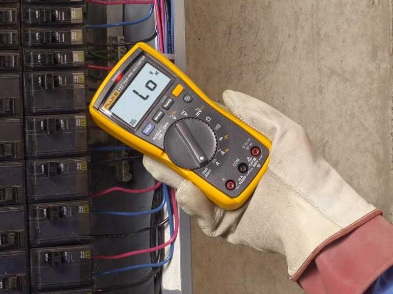 Understanding the Fluke 117 Digital Multimeter for Confident Home Electrical Work